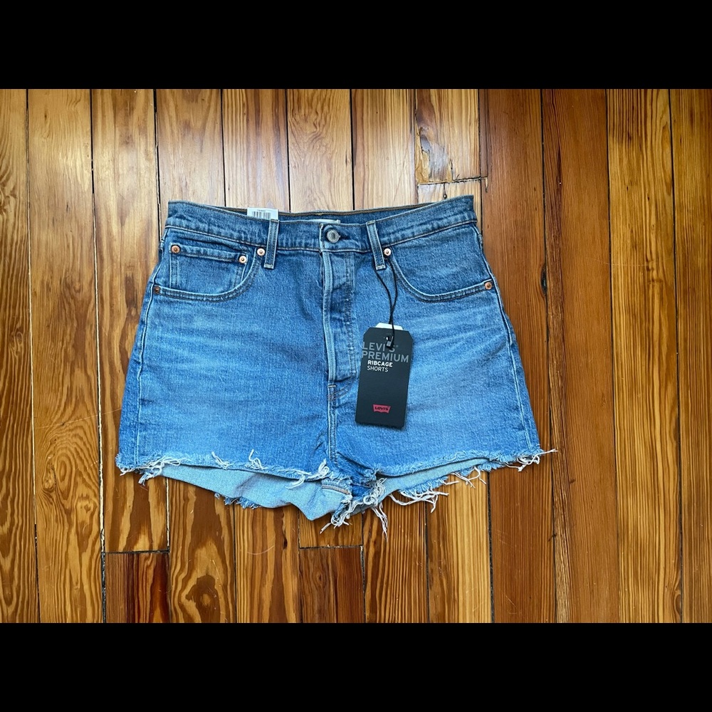 Womens Levi Premium Rib Cage Jean Shorts